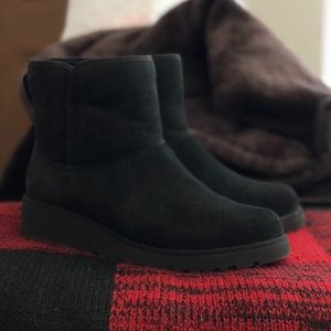 UGG Kristin black suede ankle boot 7